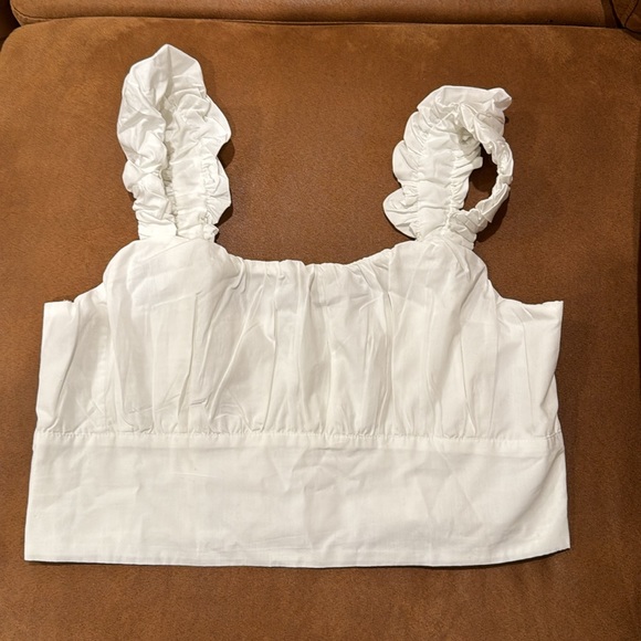 Abercrombie and Fitch Poplin Scrunch Strap Set Top - Picture 4 of 7